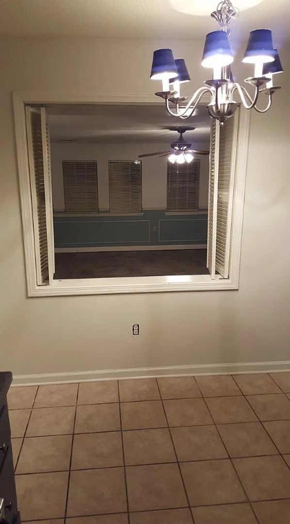 Building Photo - 6248 Brightwood Dr