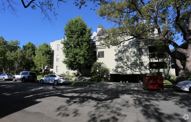 Primary Photo - Kenwood Village