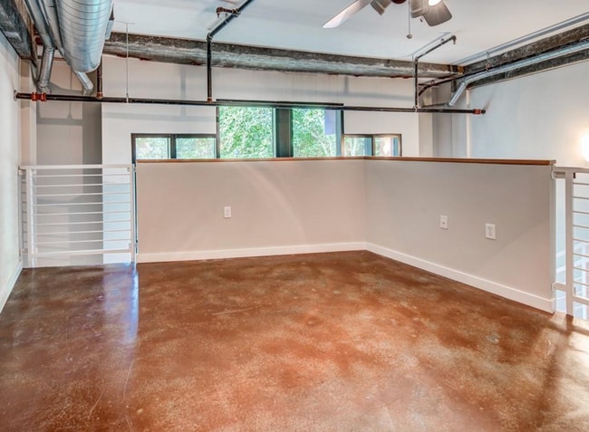 Building Photo - 415 St Pauls Blvd