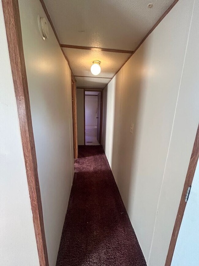 Building Photo - 14850 State Hwy 72