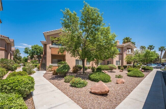 Building Photo - 1050 E Cactus Ave