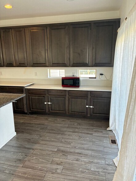 Building Photo - 18955 E Robins Pl