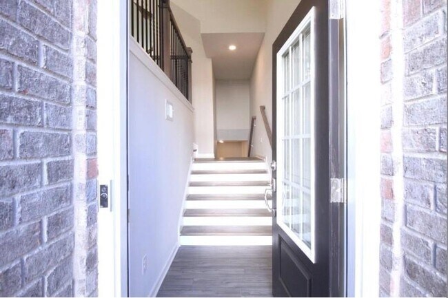Building Photo - 2237 Pink Hawthorn Dr