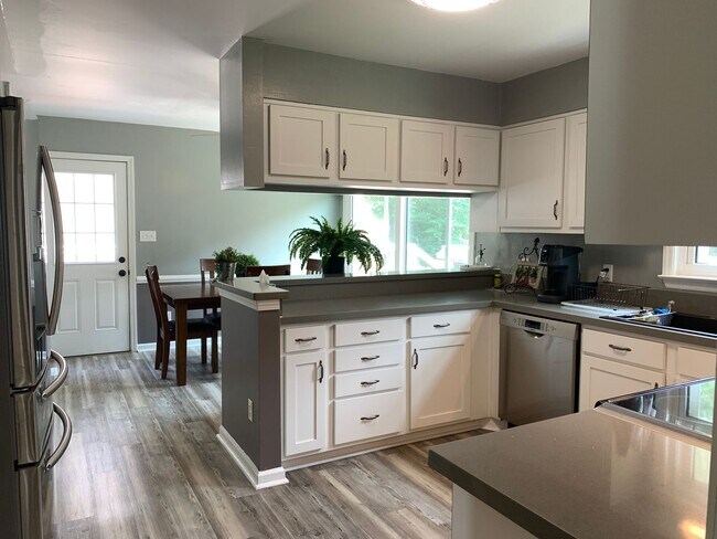 Building Photo - Fantastic Renovated Residence, Large Yard,...