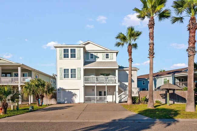 Building Photo - 707 Parkplace-SI ID1036727P