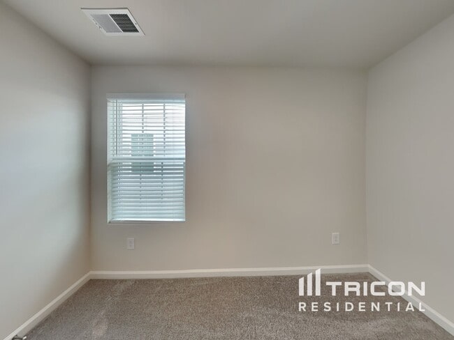 Building Photo - 1423 Penrith Ct
