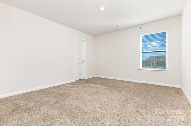 Building Photo - 7619 Nolen Farm Dr