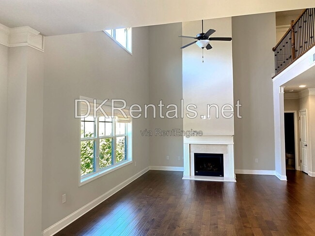 Building Photo - 582 Warrenton Run Dr