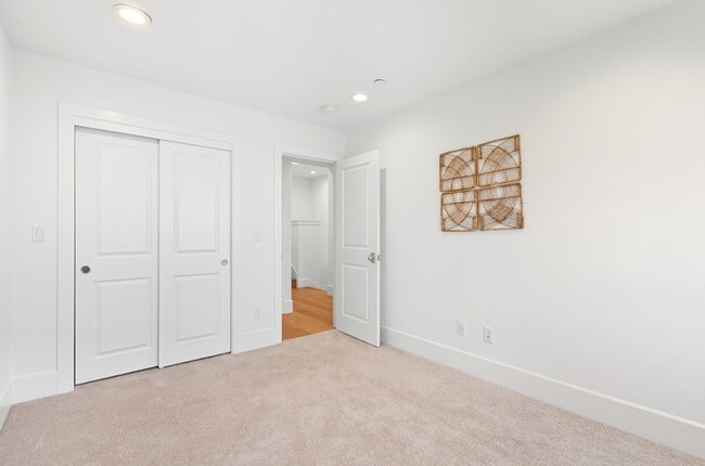Building Photo - 39527 Stevenson Pl