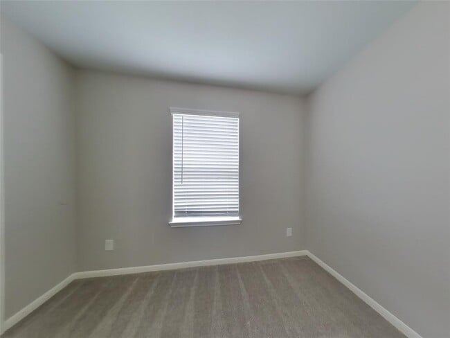 Building Photo - 904 American Monarch Dr