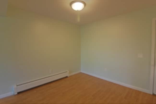 Building Photo - 285 Hildred Dr