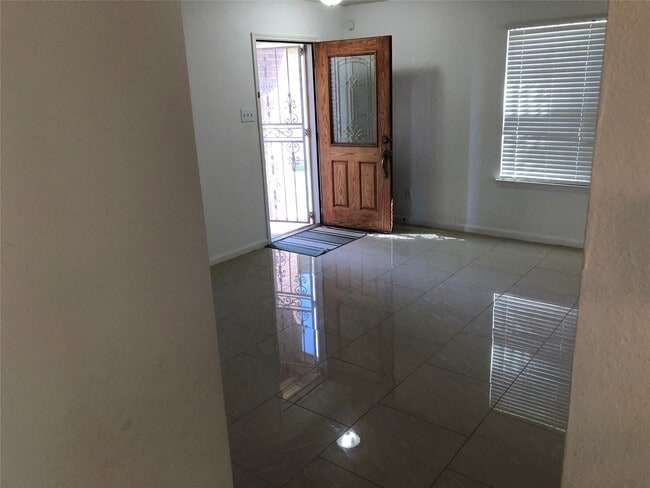 Building Photo - 8531 Ashford Green Ln