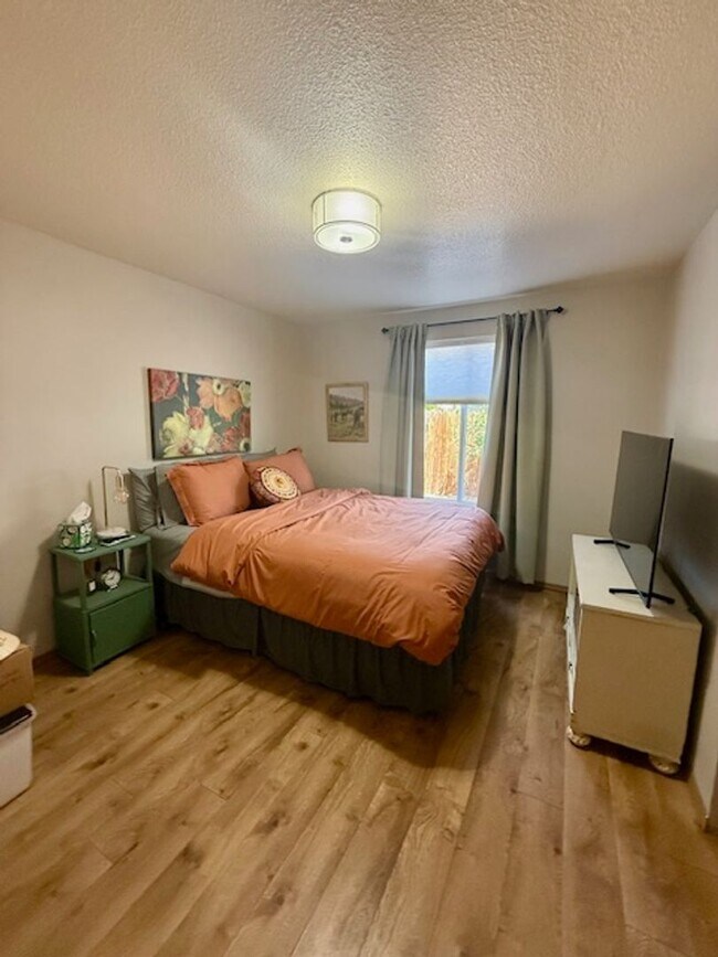 Building Photo - Serene Remodeled 4 Bedroom on Large Lot w/...