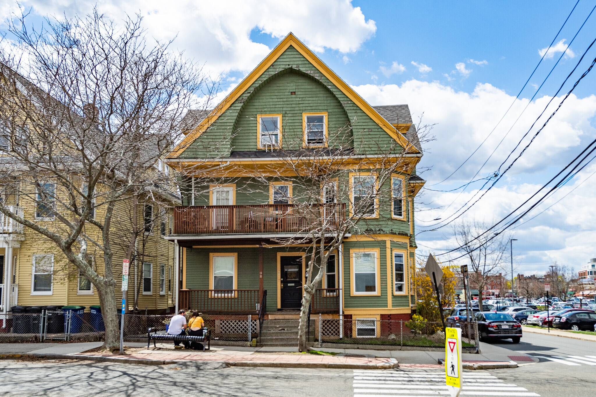 Building Photo - 96 Elm St