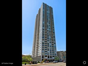 Building Photo - 2020 N Lincoln Park W