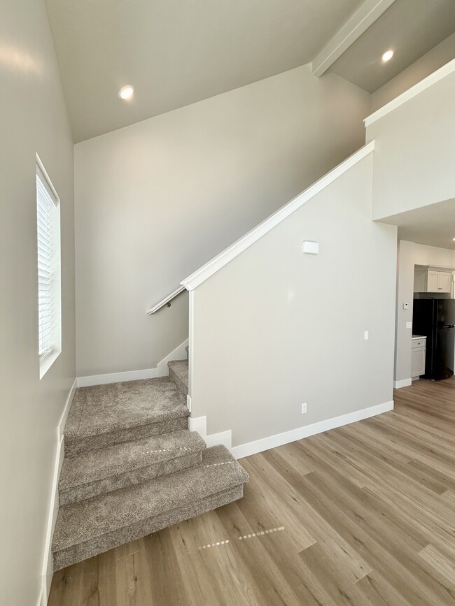Building Photo - 1063 S 2760 E