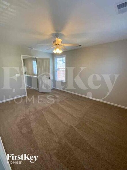 Building Photo - 405 Verbena Ave