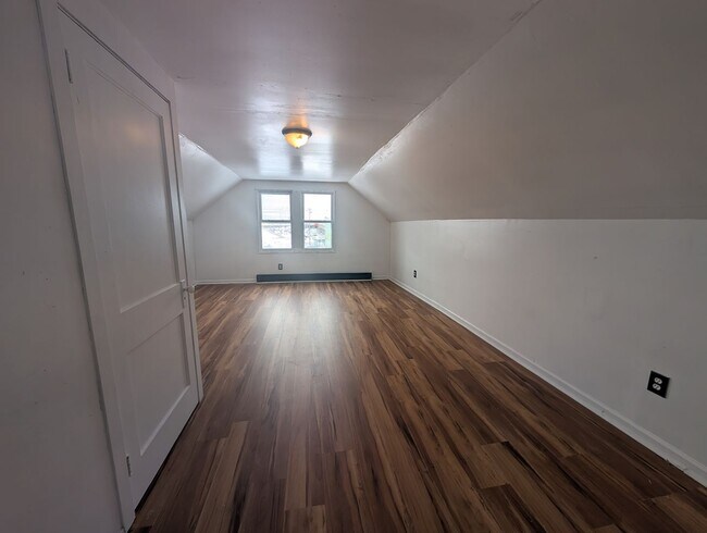 Building Photo - 10711 Joan Ave