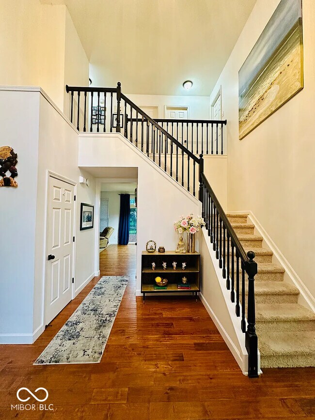 Building Photo - 5273 Ivy Hill Dr
