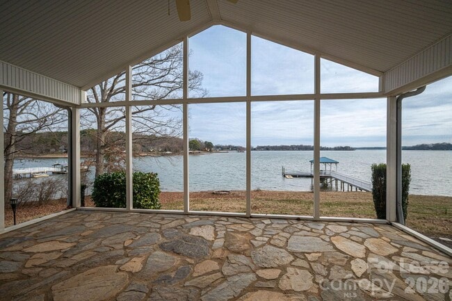 Building Photo - 4626 Little Creek Dr