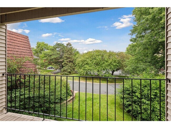 Building Photo - 4575 W 80th St Cir