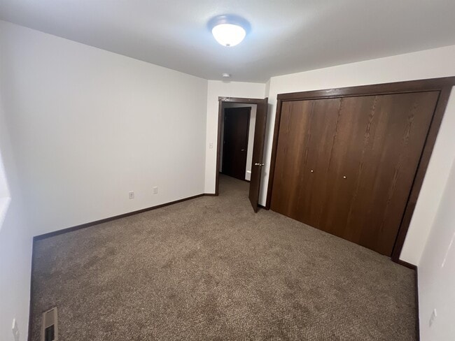 Building Photo - 3314 8th St W