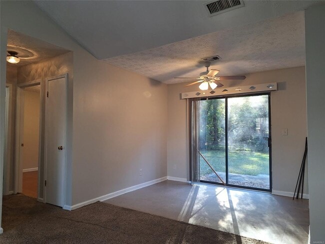 Building Photo - 1377 Dunbarton Rd