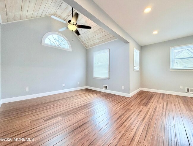 Building Photo - 7 Longfellow Ct