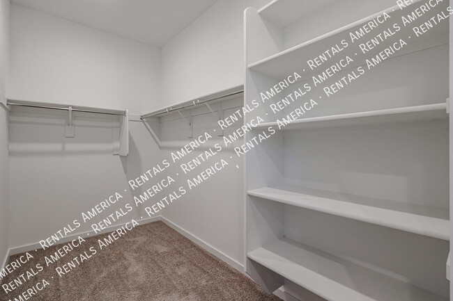 Building Photo - 15990 W Gray Fox Trl