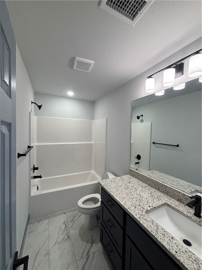 Building Photo - 3200 SW Lovely Ln