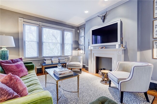 Building Photo - 249 S Goodman St