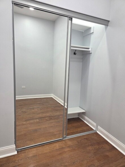 Building Photo - 2915 N Clybourn Ave