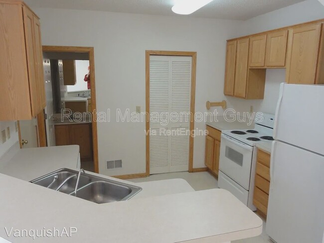 Building Photo - 1887 Wildflower Ct