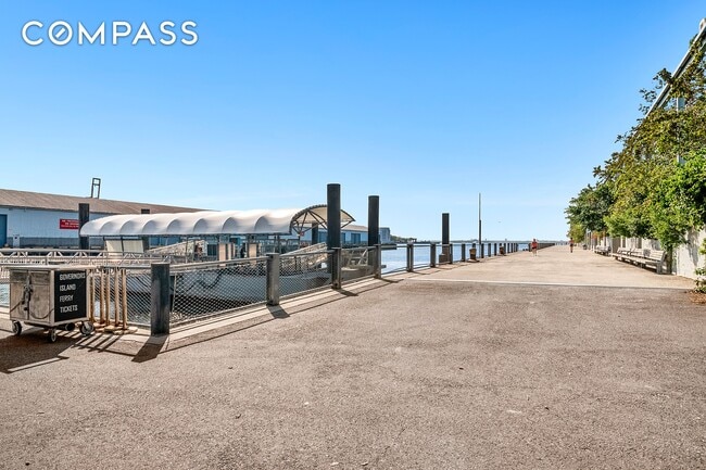 Building Photo - Enormous ~1,285 s/f, designer condo Loft apt @OBBP 1 bedroom, 2 bathrooms + ~112 s/f terrace with...