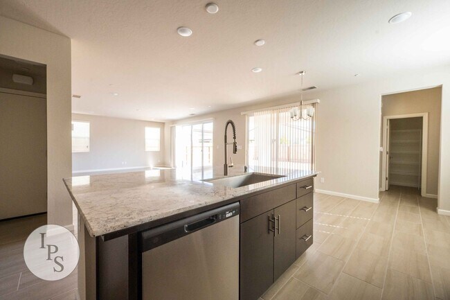 Building Photo - Brand New Clovis Home, 4BR/3BA, With Solar...