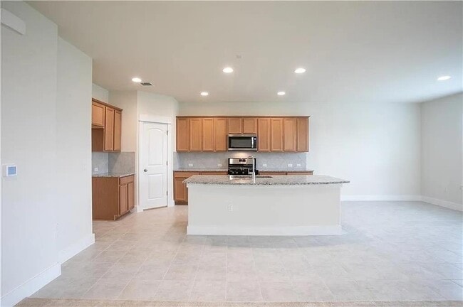 Building Photo - 13901 Eucalyptus Bnd