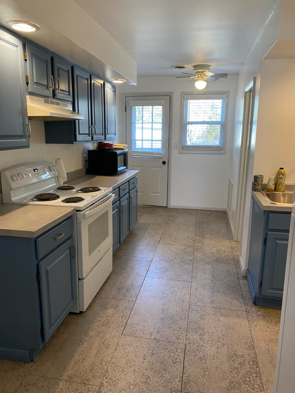 Building Photo - 902 Townline Rd