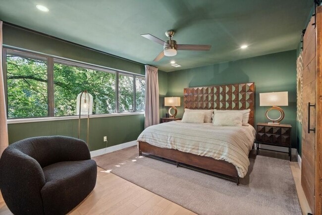 Building Photo - 3 Gilbert Trail NE