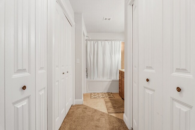 Building Photo - 3187 S Signorello Ln