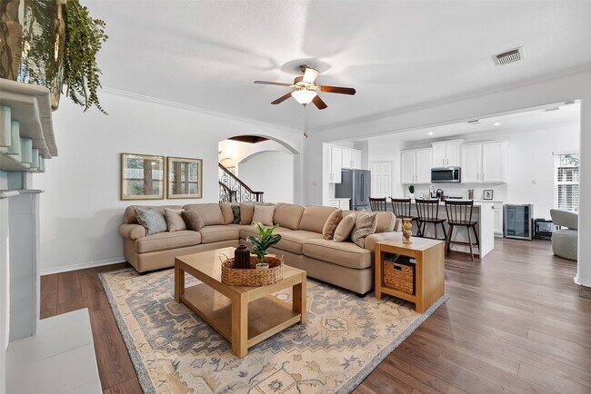 Building Photo - 66 S Longsford Cir