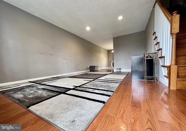 Building Photo - 937 Grant Rd