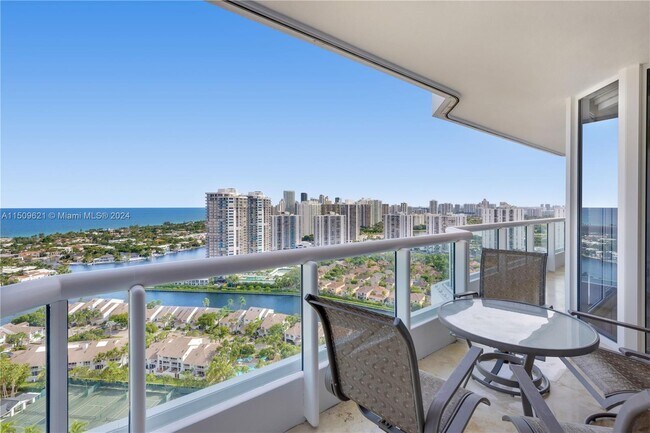 Building Photo - 21055 Yacht Club Dr