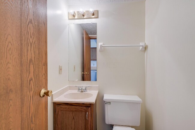 Building Photo - 655 Alta View Ct