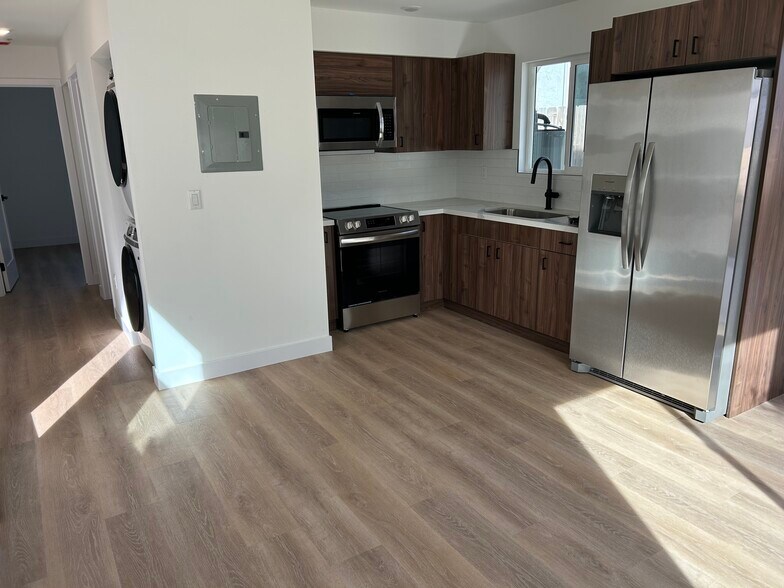 Building Photo - 3777 Logan Ave