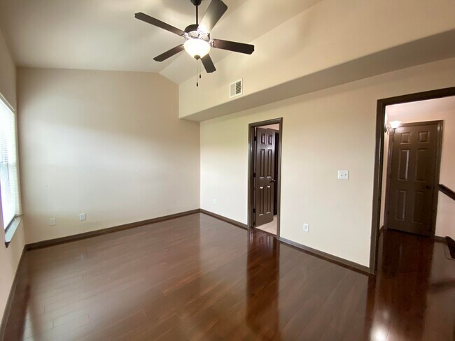 Building Photo - 7700 Oak Landing Drive