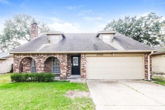 Building Photo - 22507 Red River Dr