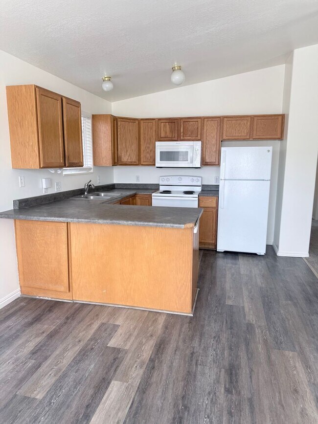 Building Photo - Gorgeous 4 bed 2 bath home in Heber