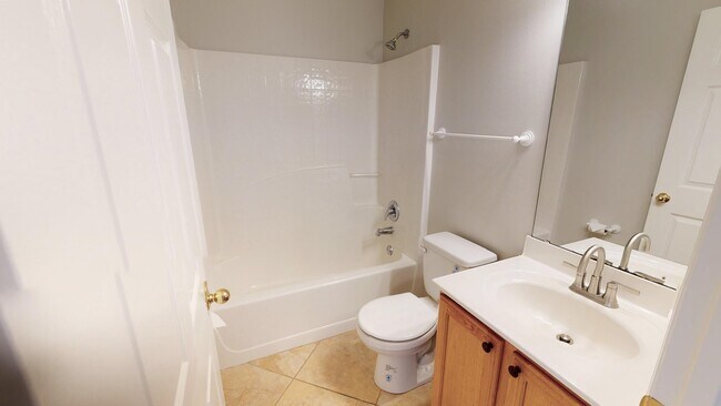 Building Photo - 1281 Berryhill Dr