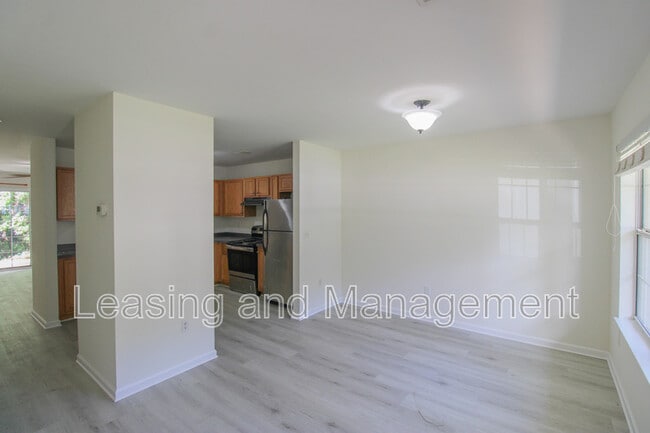 Building Photo - 1247 Island Club Dr