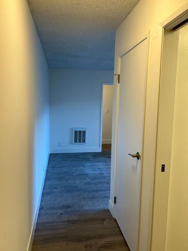 Building Photo - 2309 Blake St